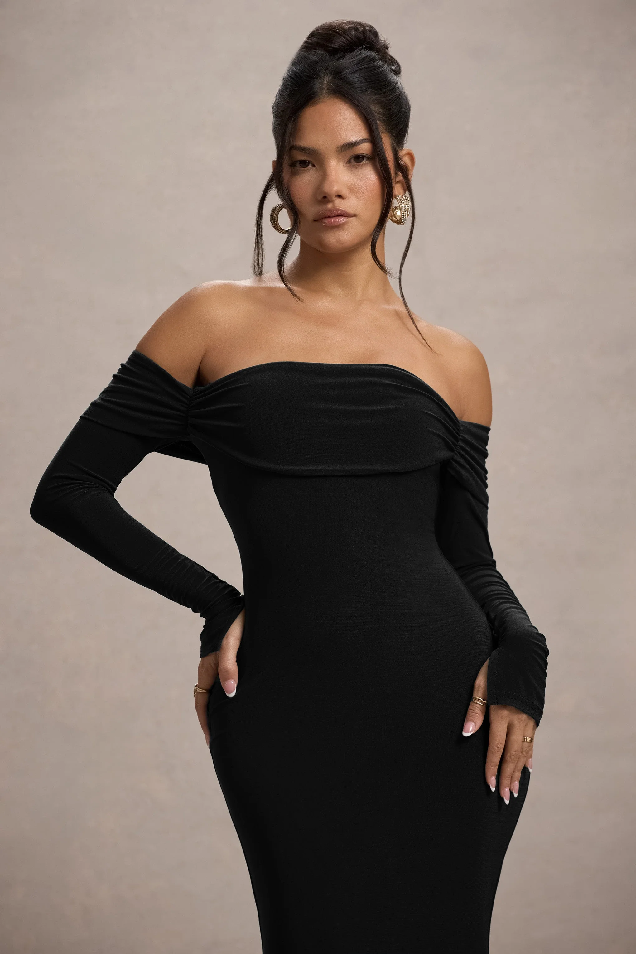 Amaia | Schwarzes Bardot-Maxikleid mit langen Ärmeln - Image 3