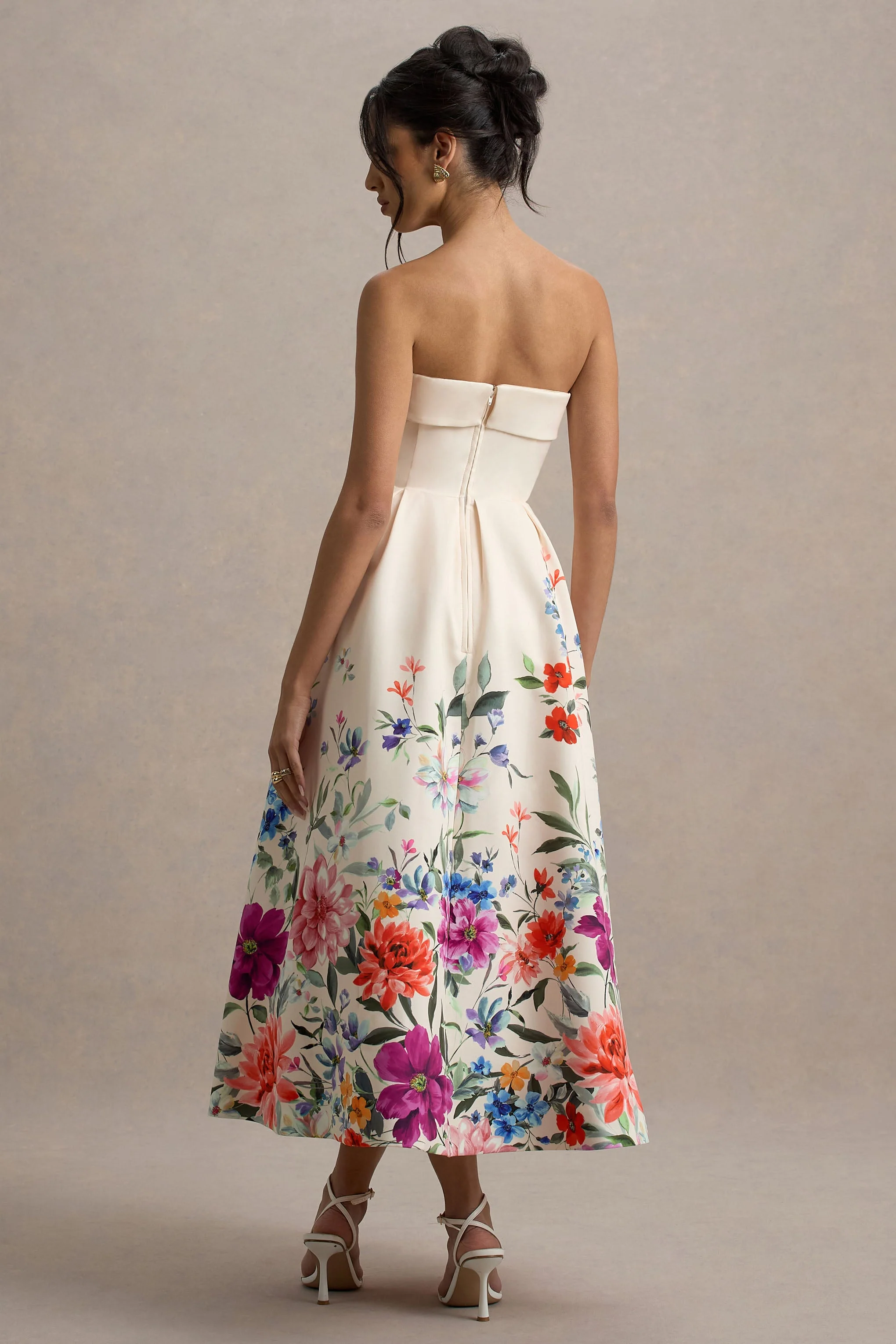 Annalise | Hellrosa Bandeau-Skater-Midikleid mit Blumenmuster - Image 2