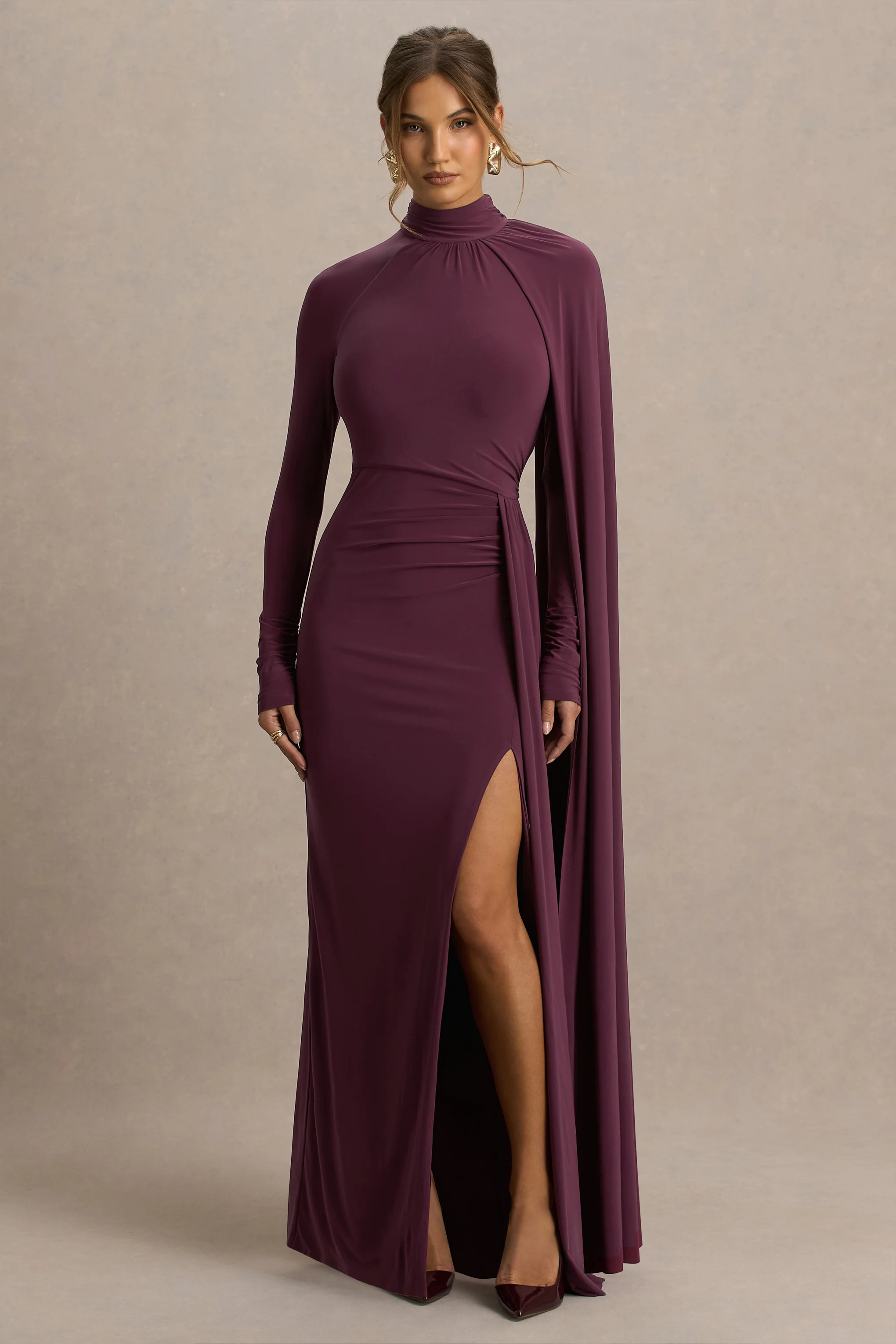 Anticipation | Burgunderfarbenes Maxikleid mit hohem Kragen, Frontschlitz und Raffungen - Image 4
