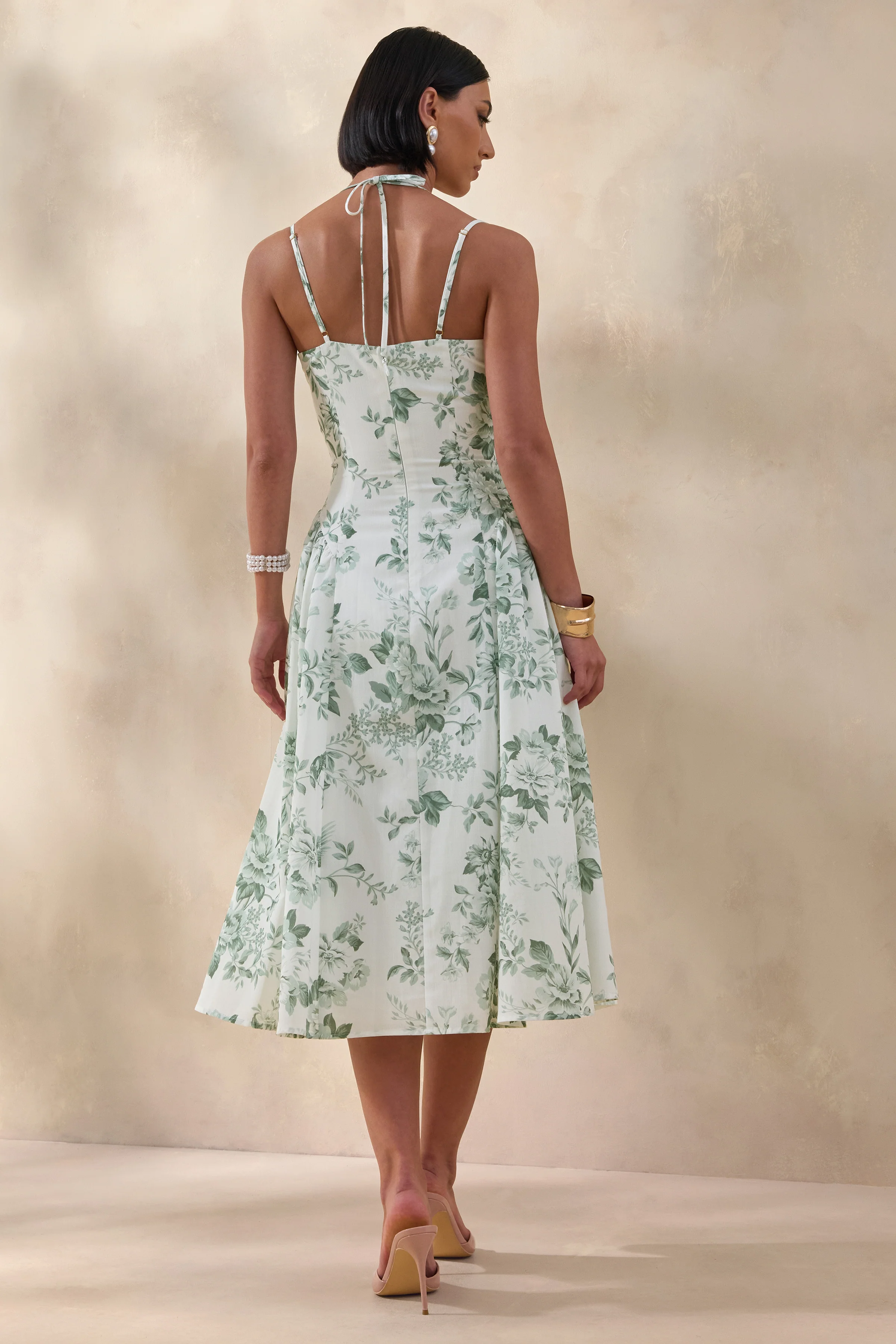 Audrey | Grünes Midikleid mit floralem Print und Herzausschnitt mit Raffung - Image 2
