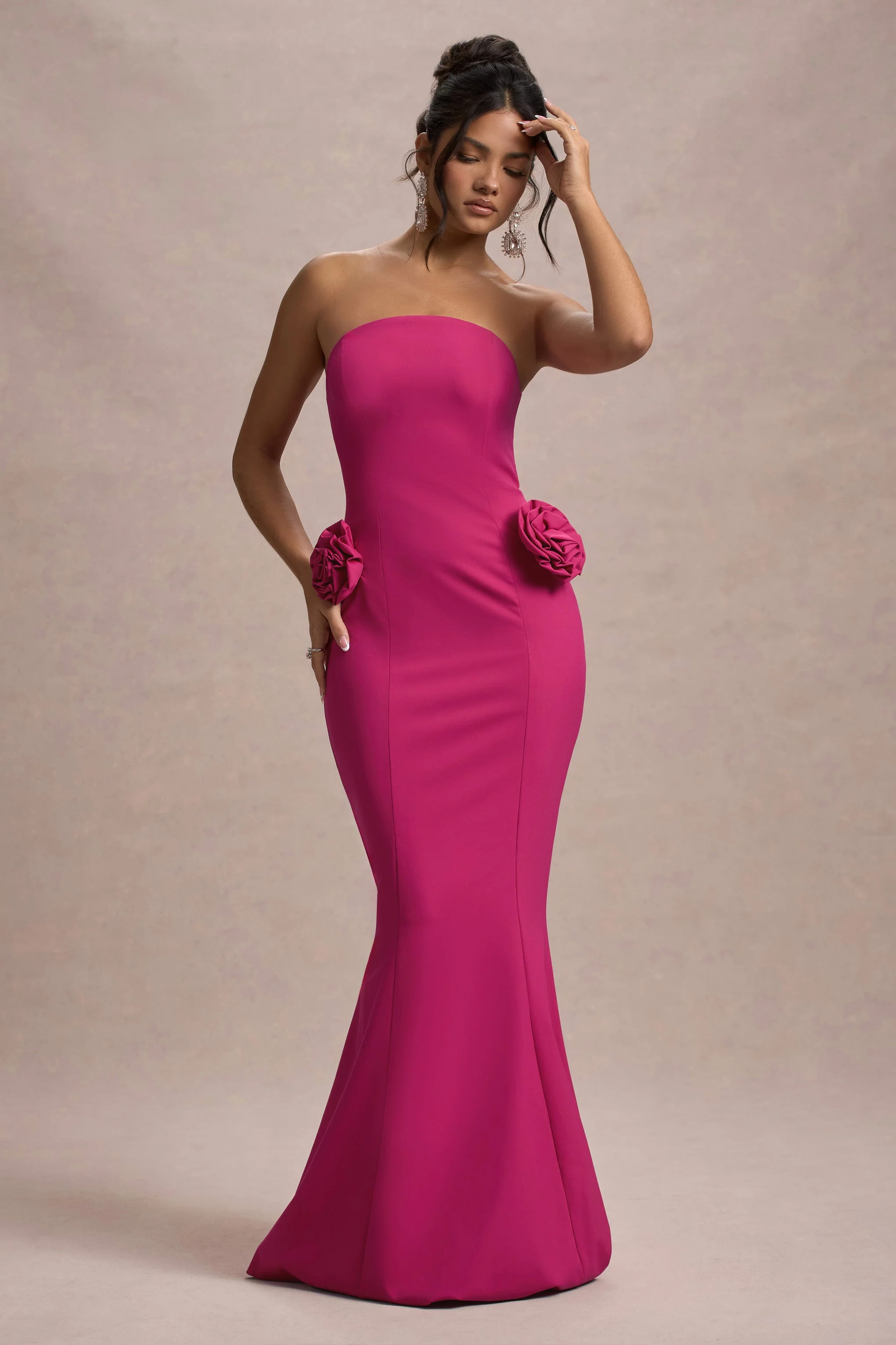 Best Of The Best | Dunkelrosa trägerloses Fishtail-Maxikleid mit Korsagen - Image 4