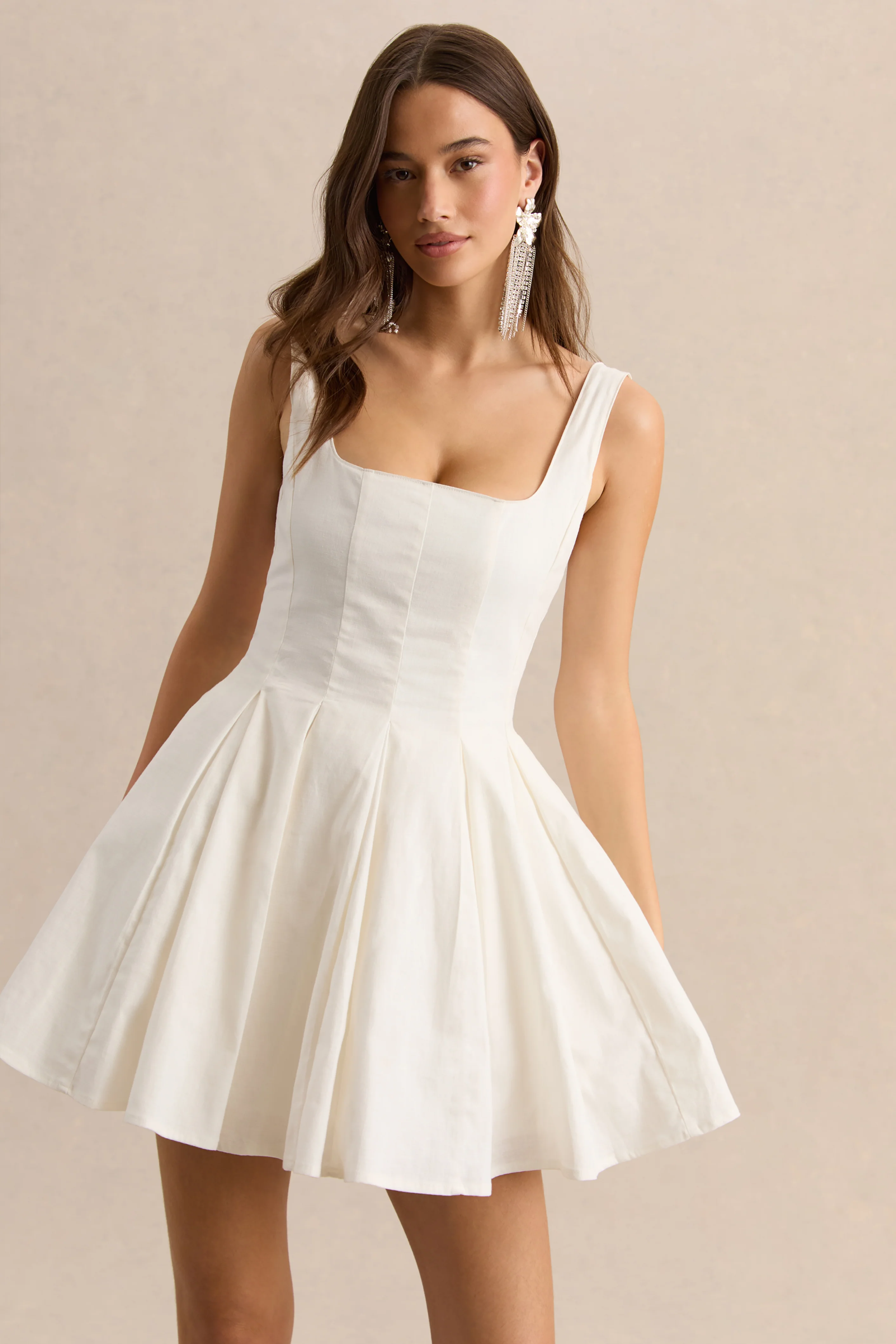 Brioria | Weißes Skater-Minikleid mit eckigem Ausschnitt - Image 3