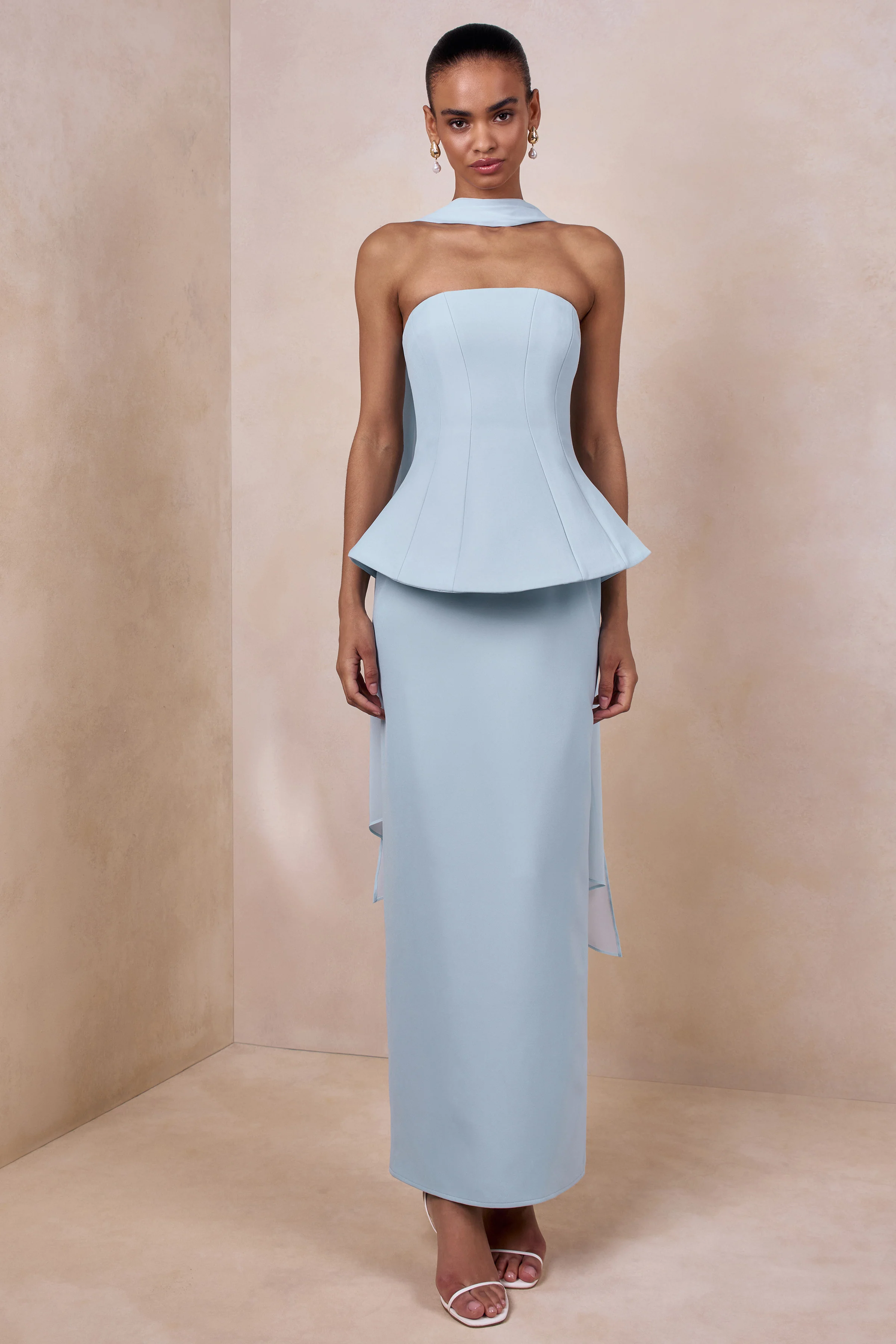 Farron | Puderblaues Bandeau-Corsage-Maxikleid - Image 4