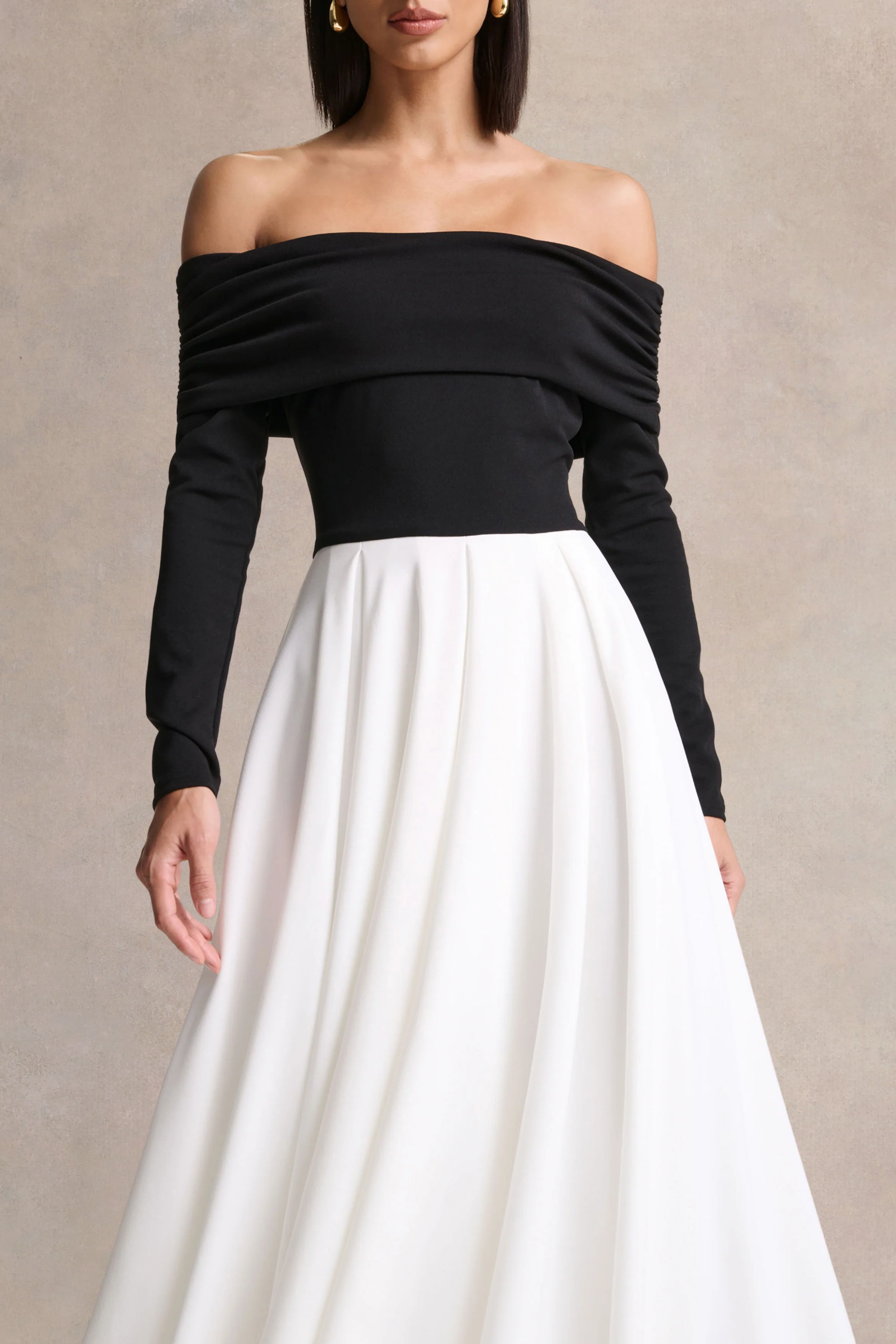 Frederica | Schwarz-weißes Bardot-Midikleid - Image 3