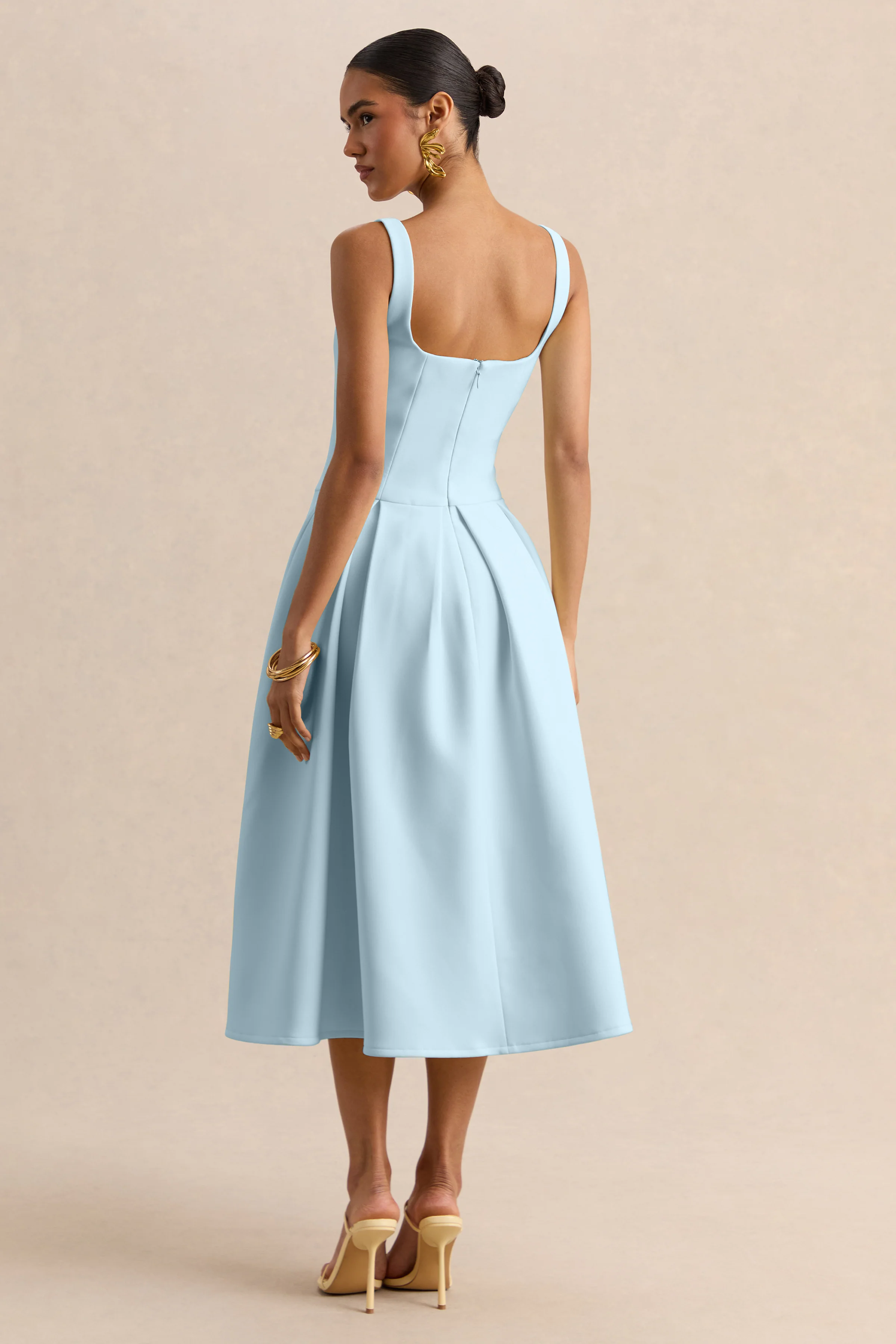 Greta | Puderblaues Midikleid mit Herzausschnitt - Image 2