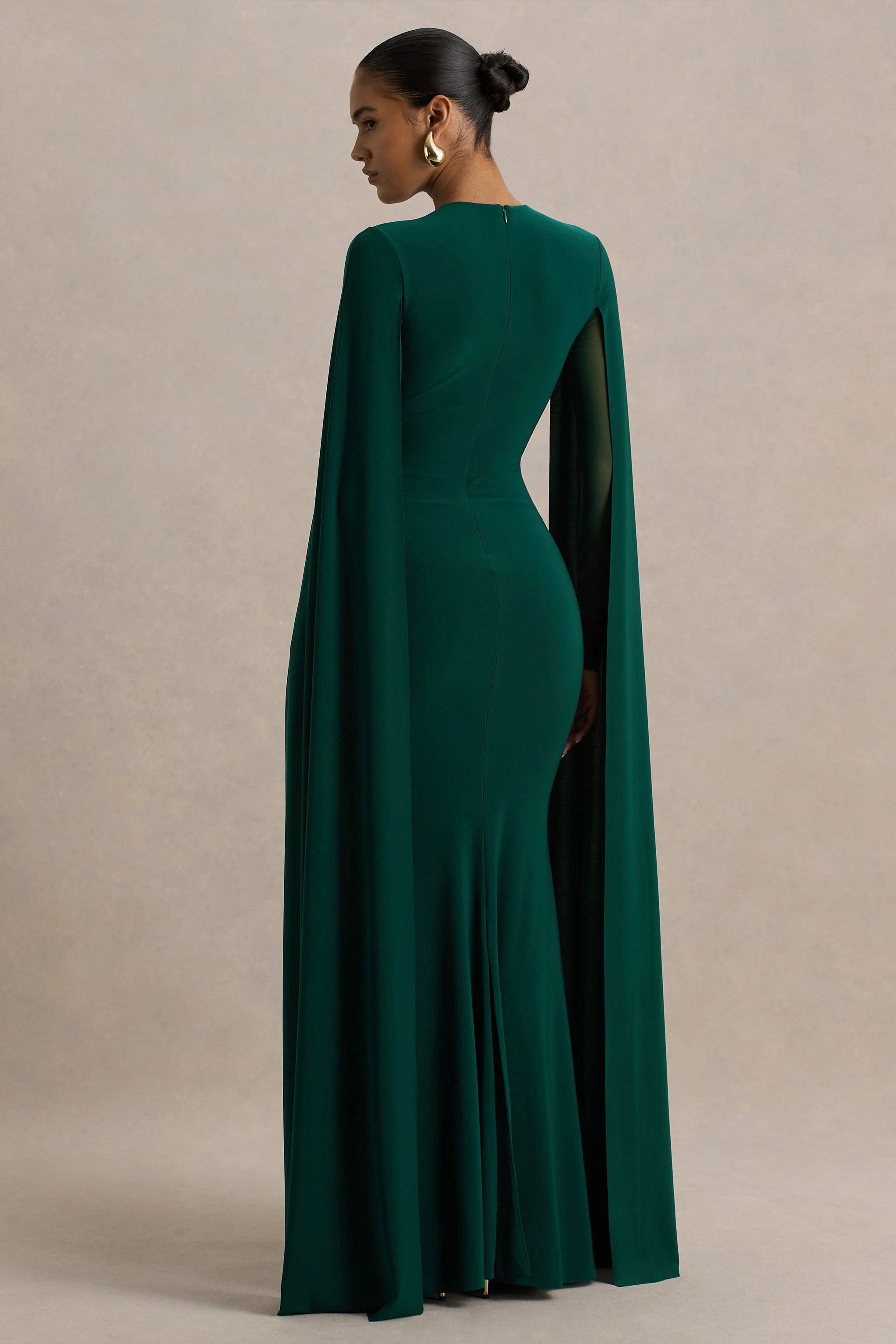 Isla | Flaschengrünes Maxikleid mit Rundhalsausschnitt und Cape-Ärmeln - Image 2