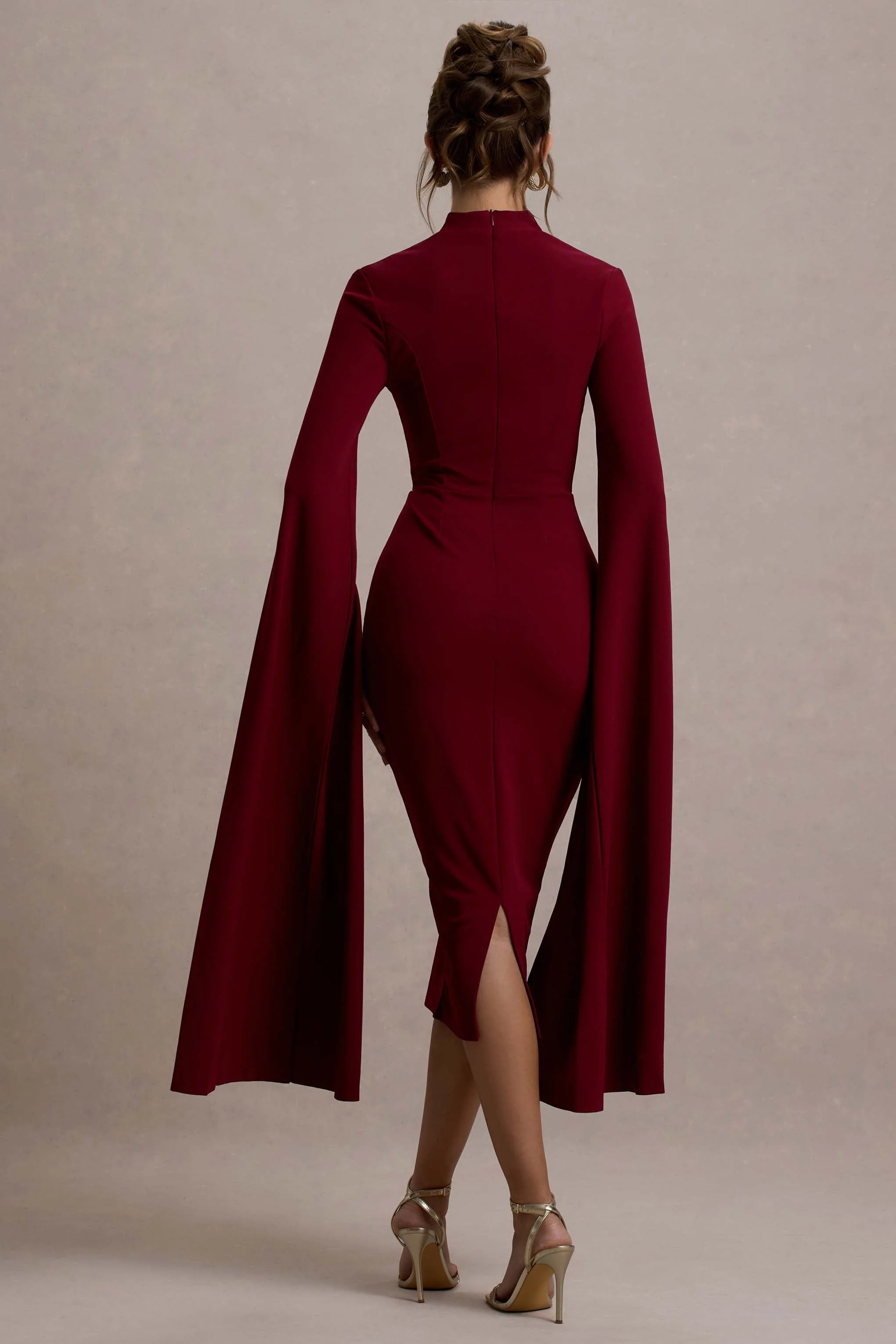 Linden | Berry Bodycon-Midikleid mit Umhangärmeln - Image 2