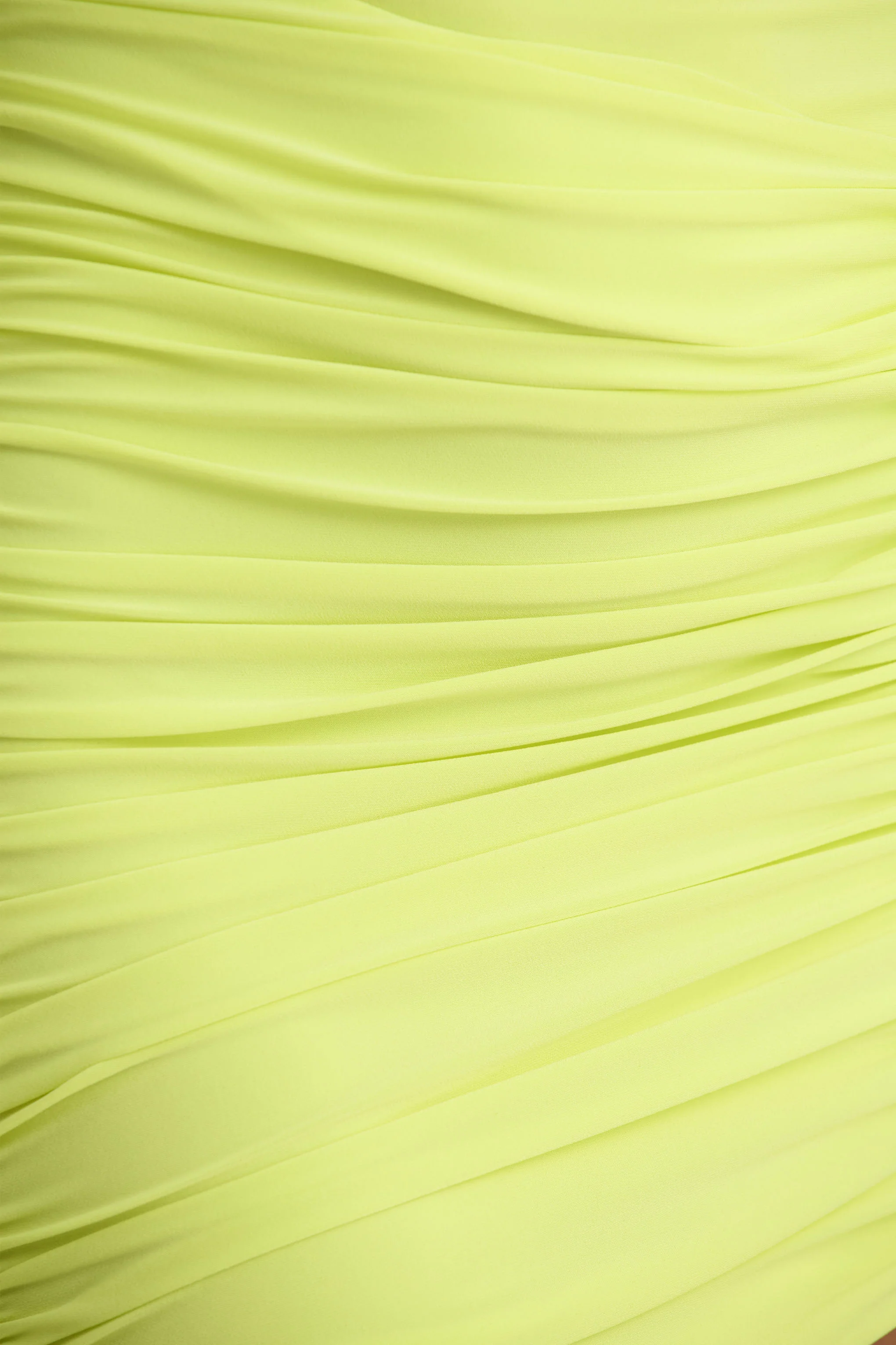Marci | Limettengrünes asymmetrisches gerafftes Minikleid mit Schärpe - Image 6