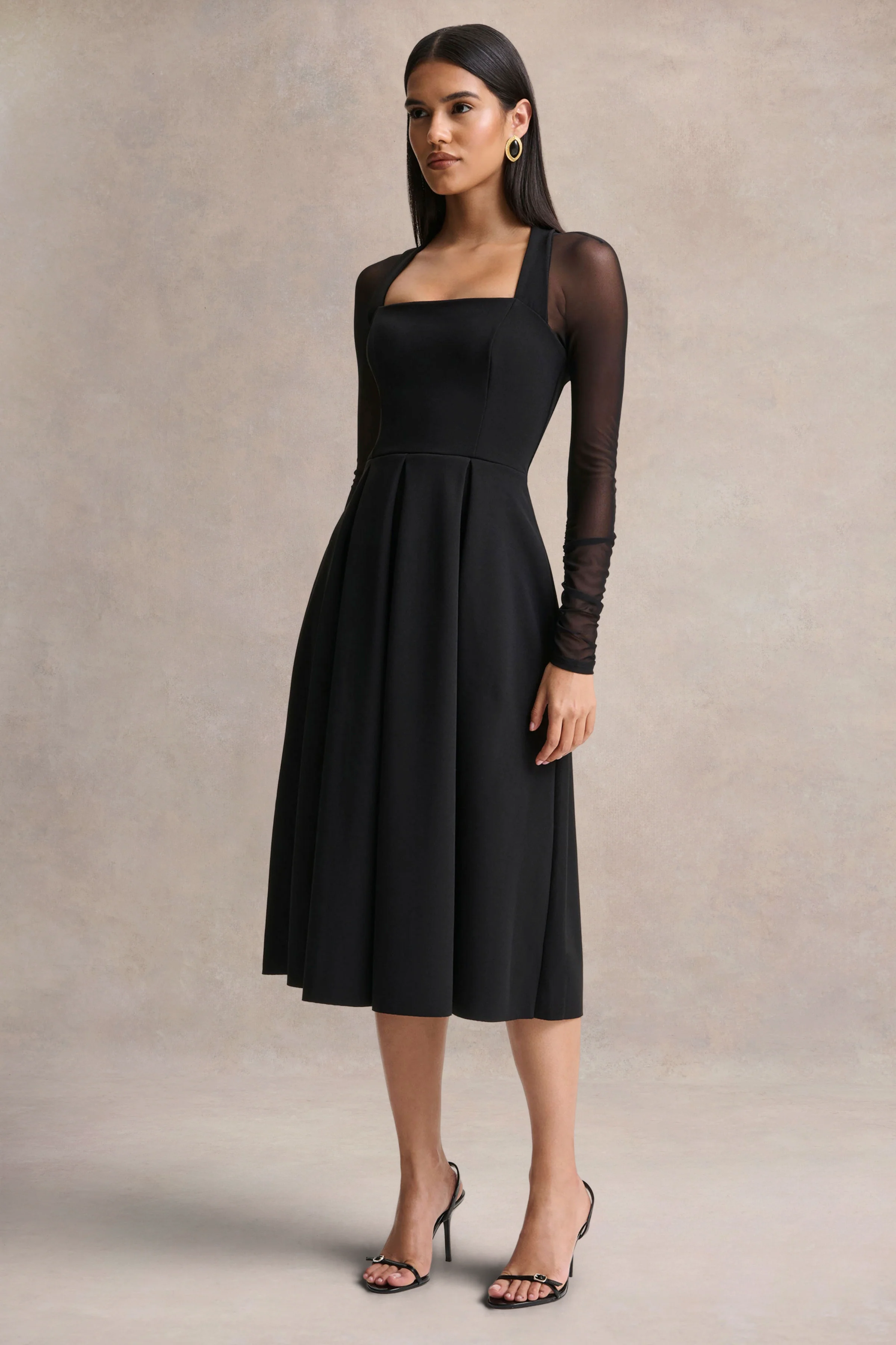 Melinda | Schwarzes Midikleid mit eckigem Ausschnitt und Mesh-Details - Image 6