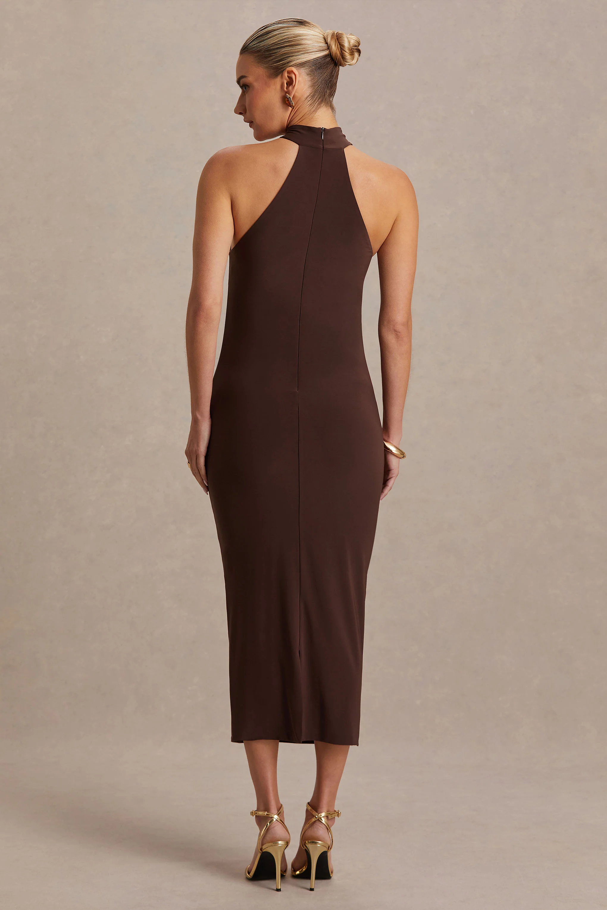 Mireille | Braunes Umstands-Midikleid mit Neckholder-Ausschnitt - Image 2