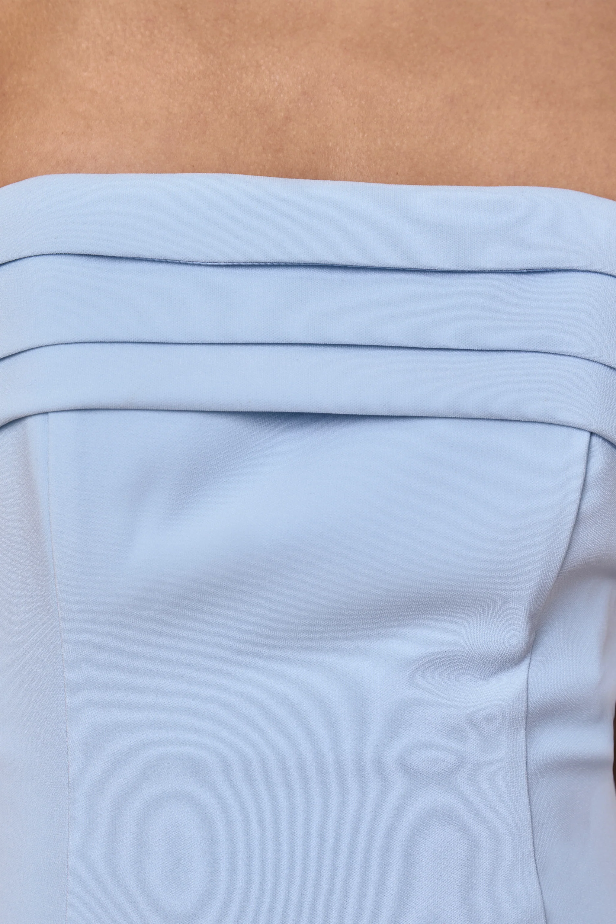 Nerissa | Hellblaues Bandeau-Maxikleid mit Schal - Image 7