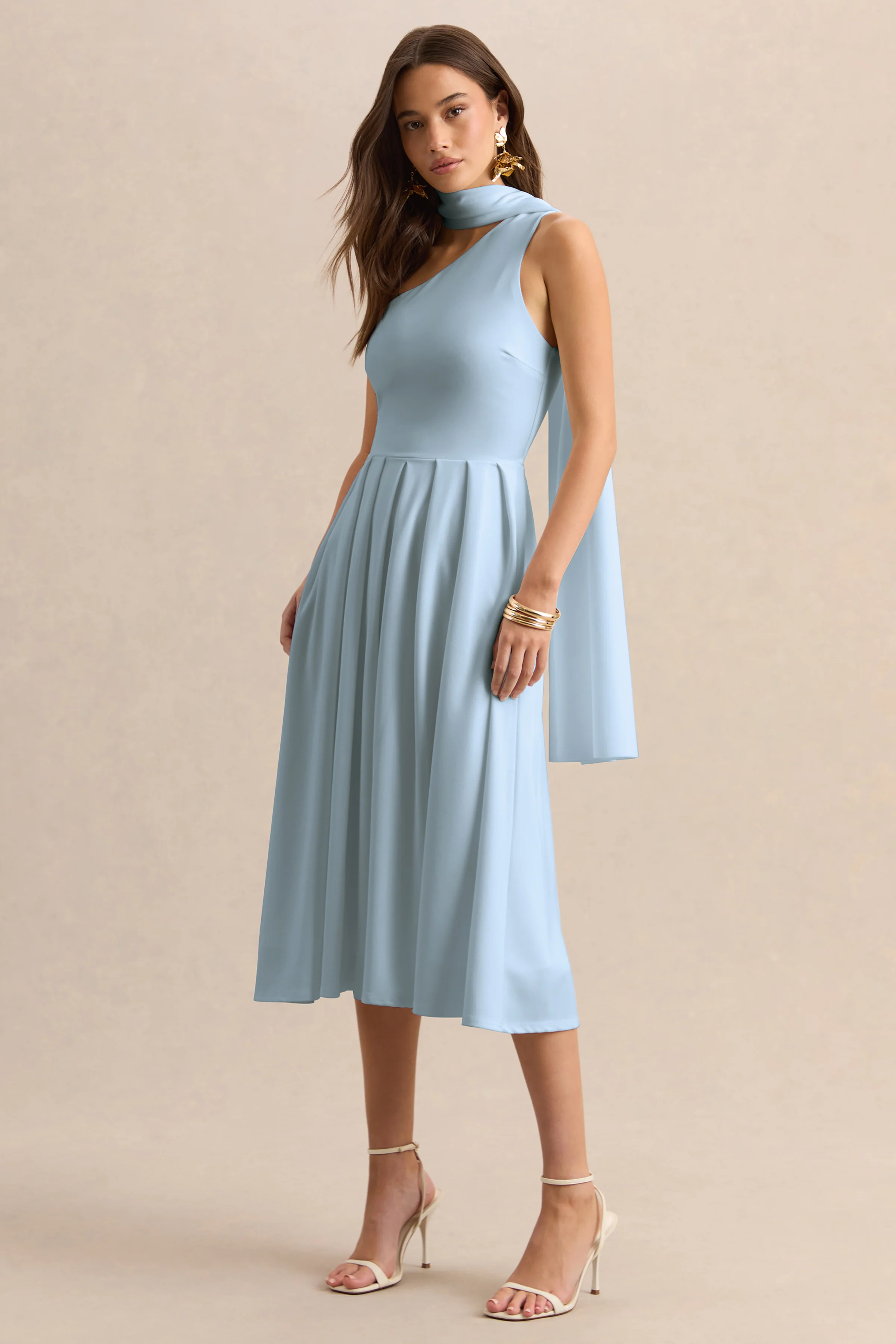 Odette | Puderblaues Midikleid mit asymmetrischem Ausschnitt und Schal - Image 4