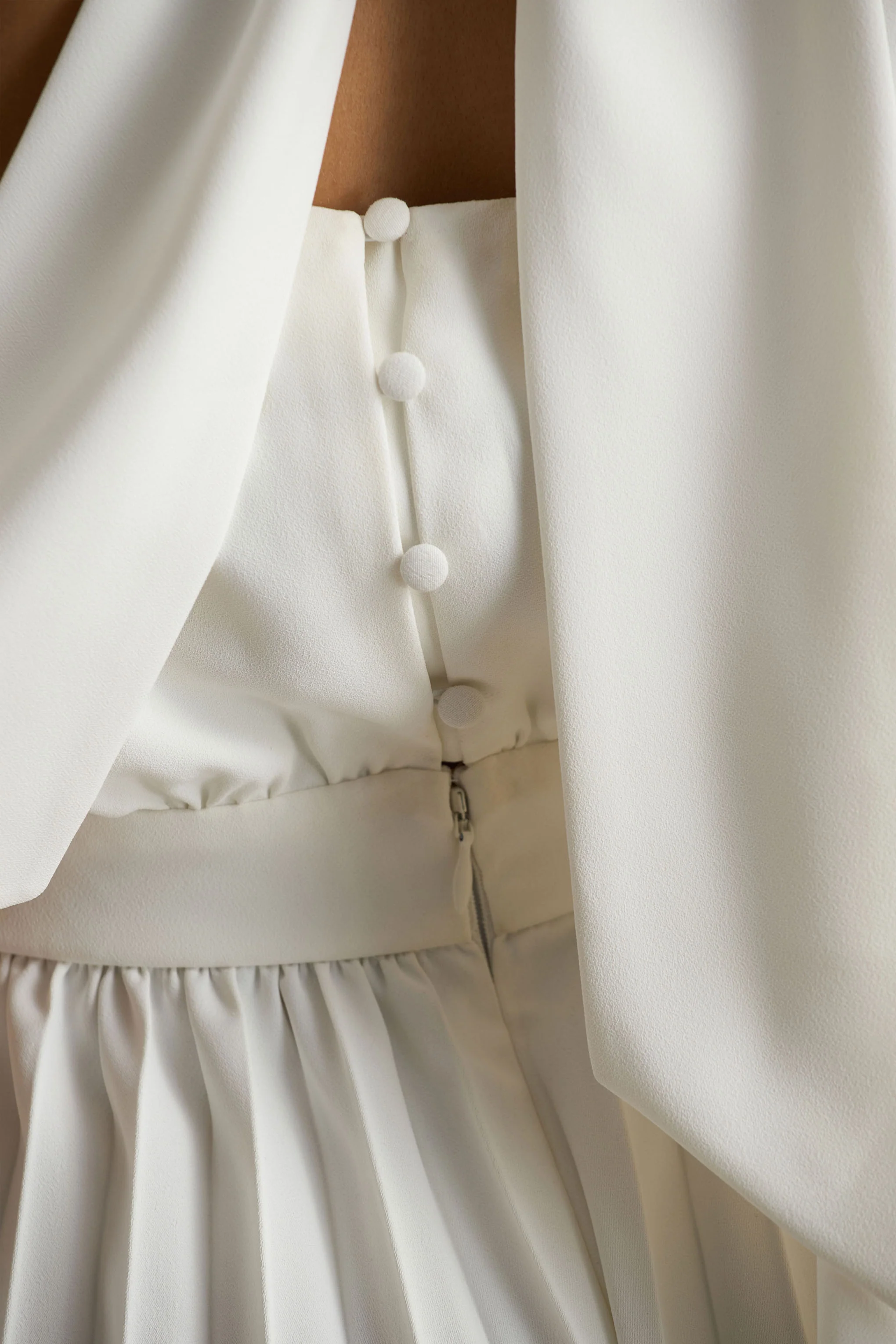 Paradise | Weißer Jumpsuit mit Cape-Ärmeln - Image 6