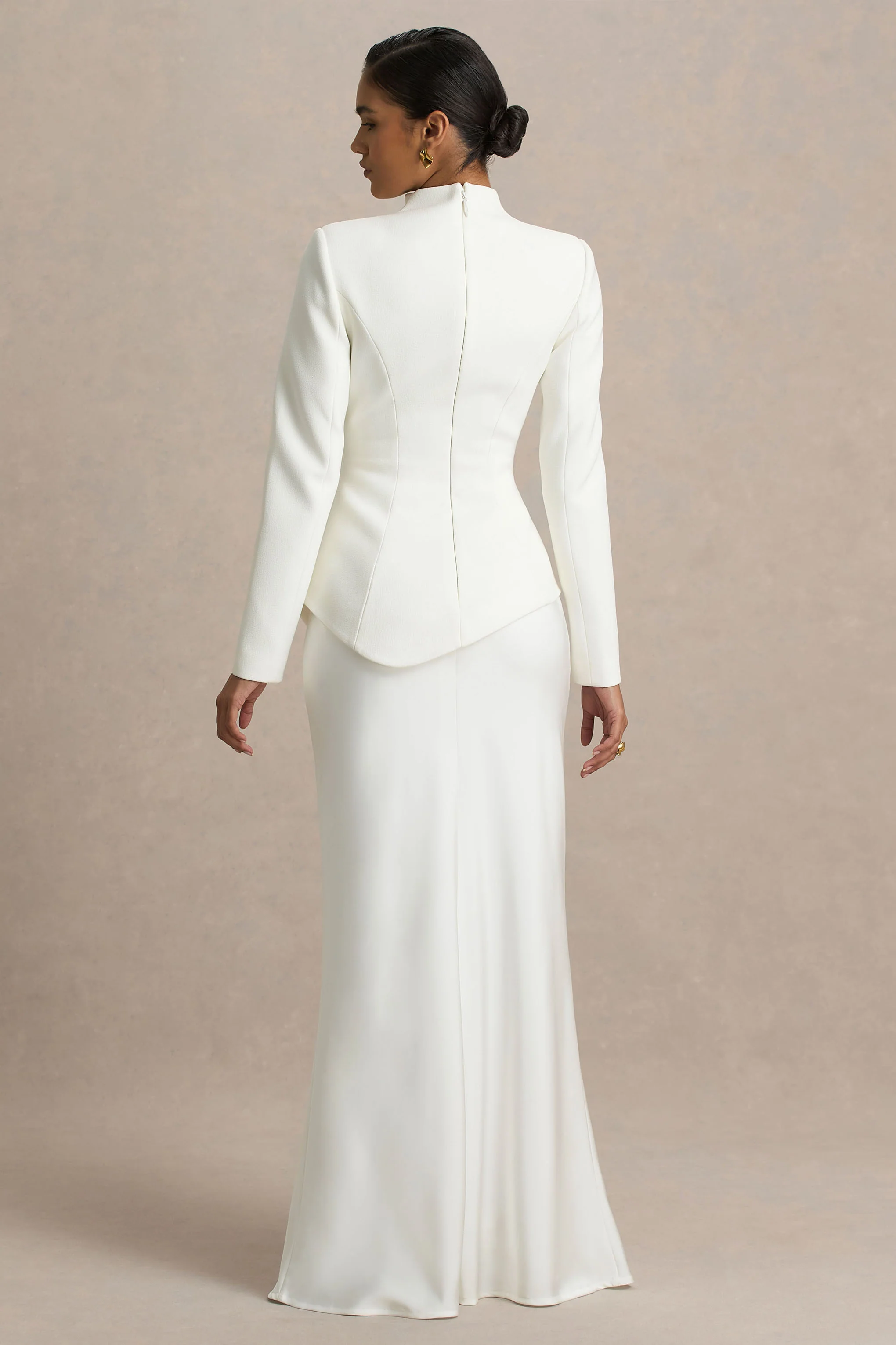 Pepita | Cremefarbenes Maxikleid mit hohem Ausschnitt, Drop-Waist und Satinrock - Image 3