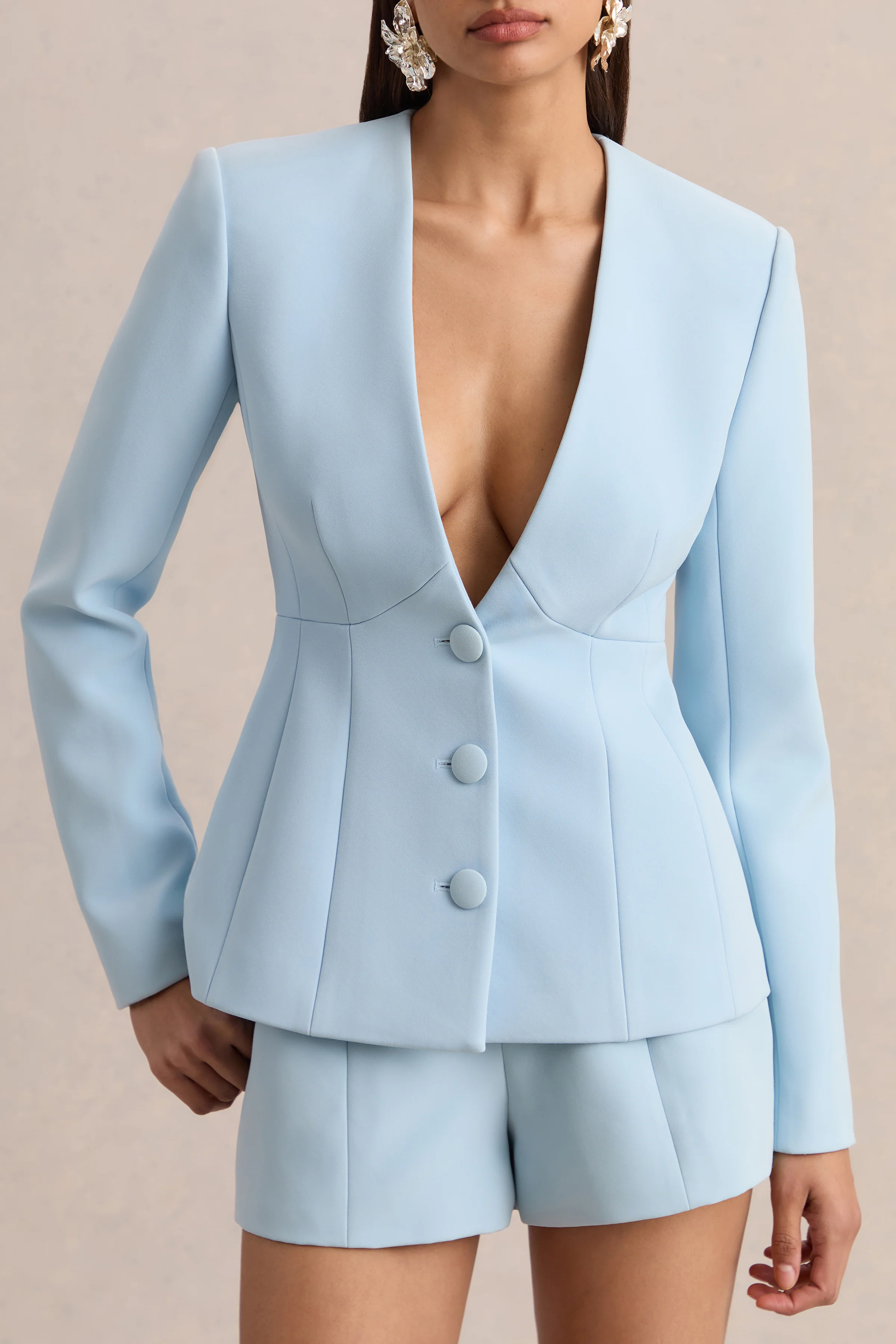 Rosalina | Hellblauer Tailorierter Blazer mit tiefem Ausschnitt - Image 3