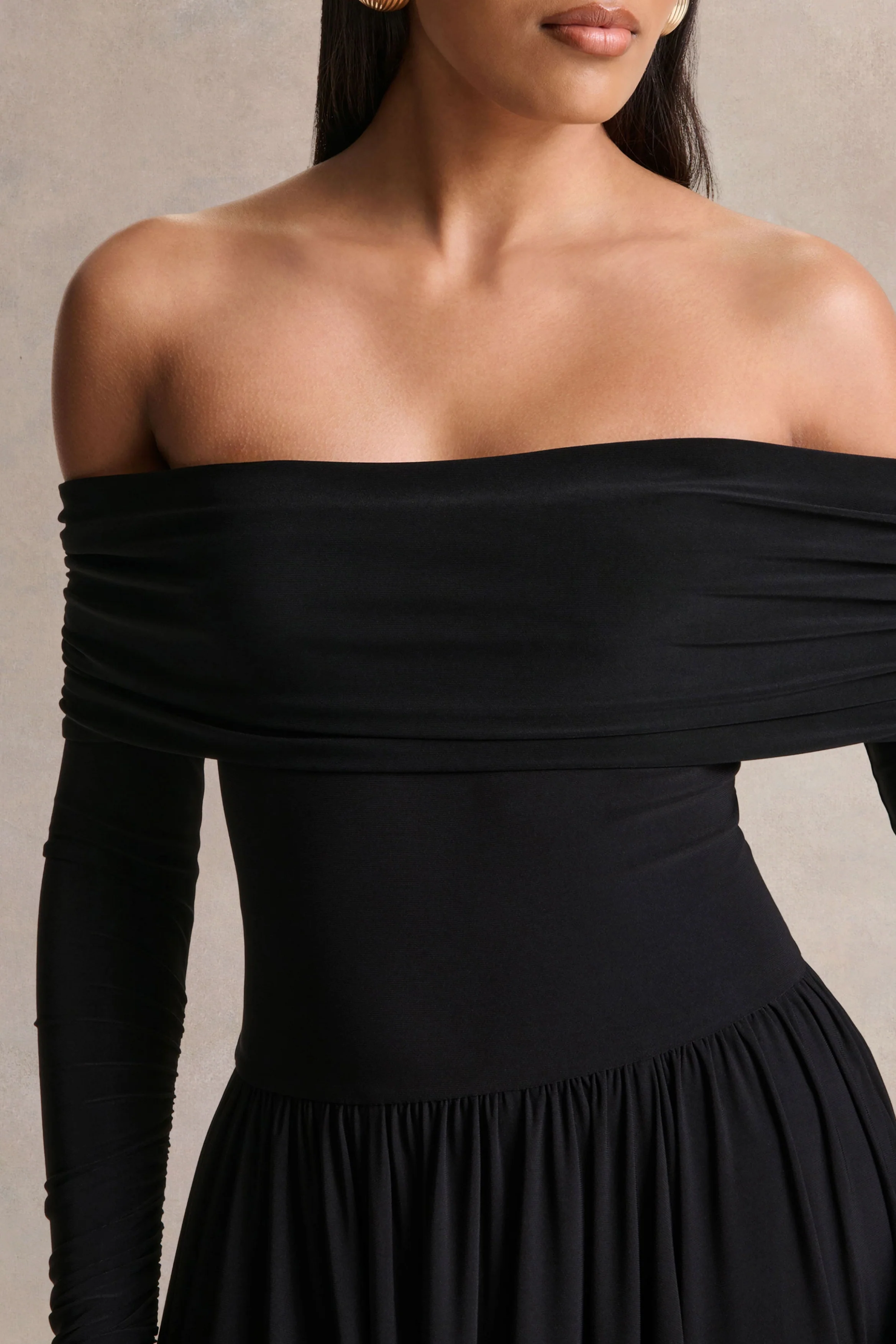 Saskia | Schwarzes Maxikleid mit Bardot-Ausschnitt - Image 5