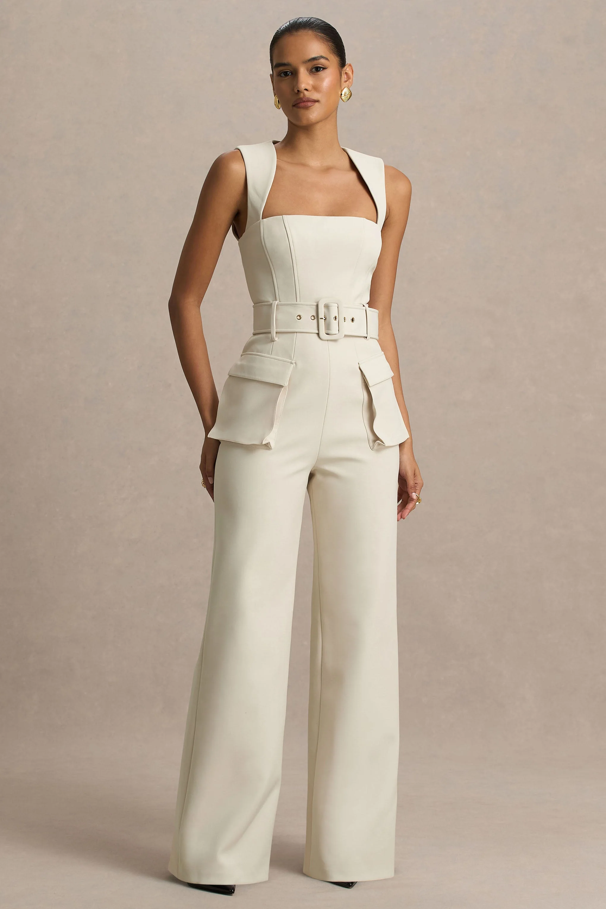 Solice | Cremefarbener taillierter Jumpsuit mit eckigem Ausschnitt - Image 4