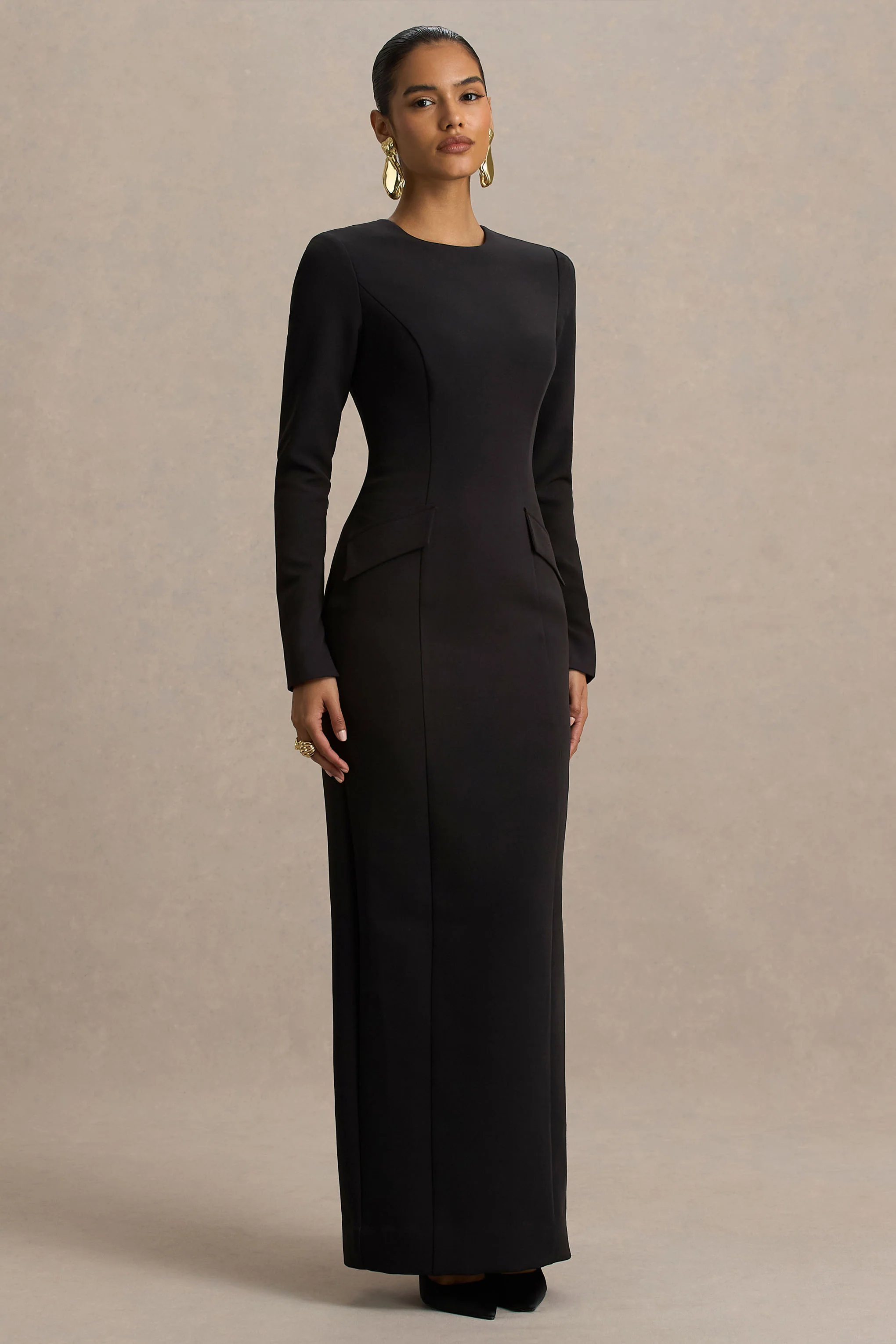 Vaila | Schwarzes Maxikleid mit Rundhalsausschnitt und geschlitzten Ärmeln - Image 5