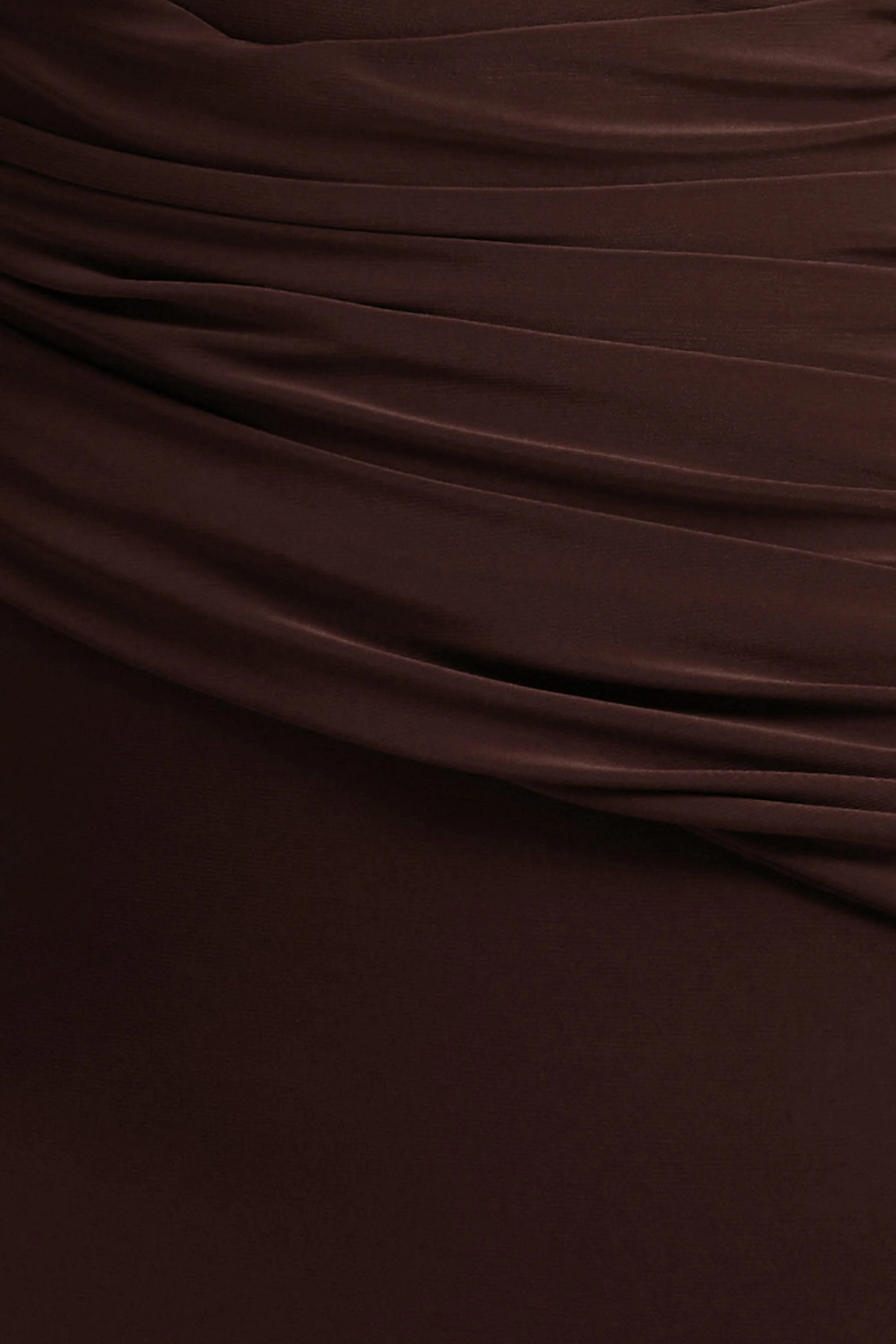 Valina | Braunes asymmetrisches Maxikleid mit Raffung und Drapierung - Image 7