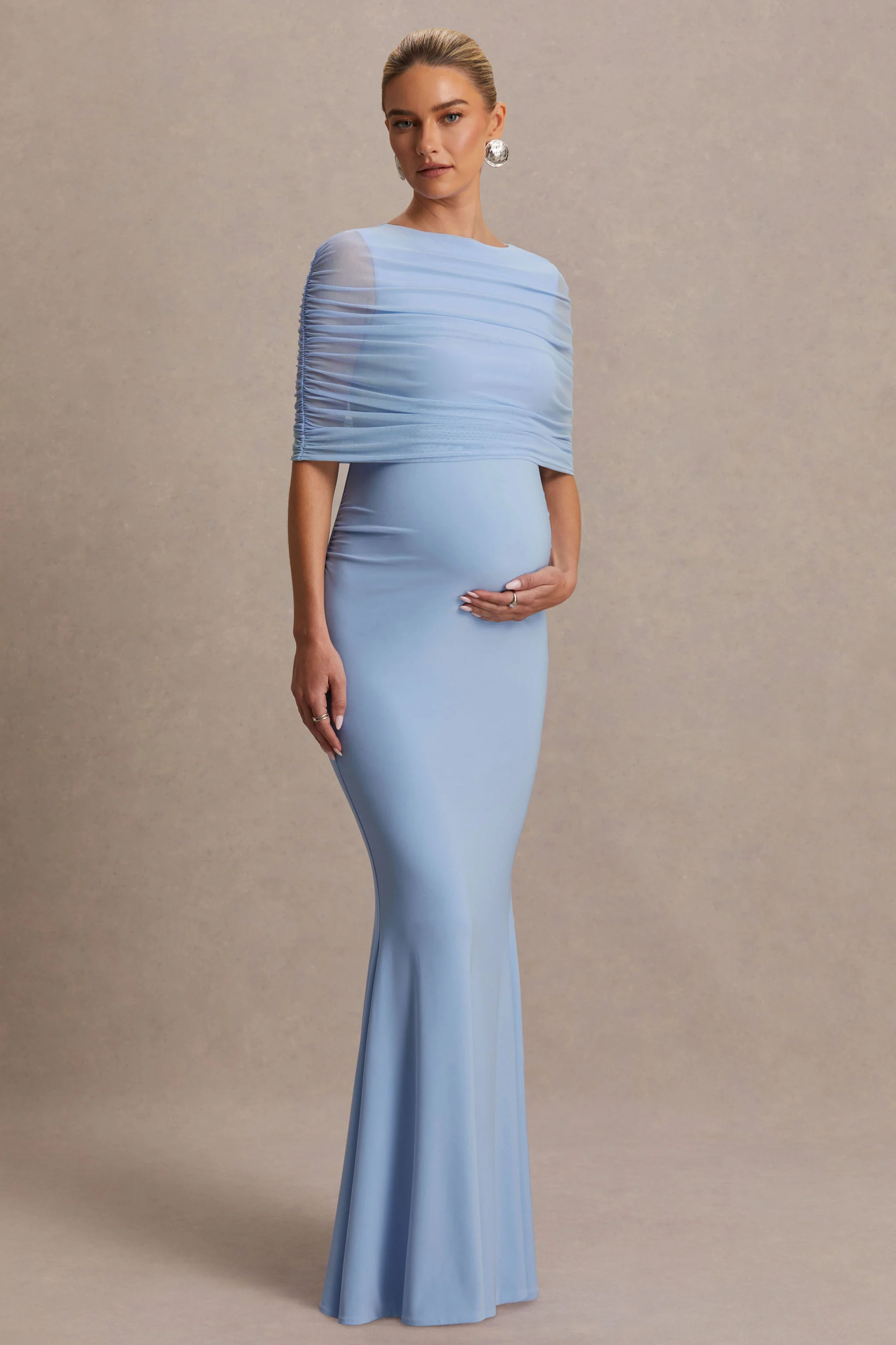 Zaria | Puderblaues Umstands-Maxikleid mit Rundhalsausschnitt und Cape-Overlay - Image 5